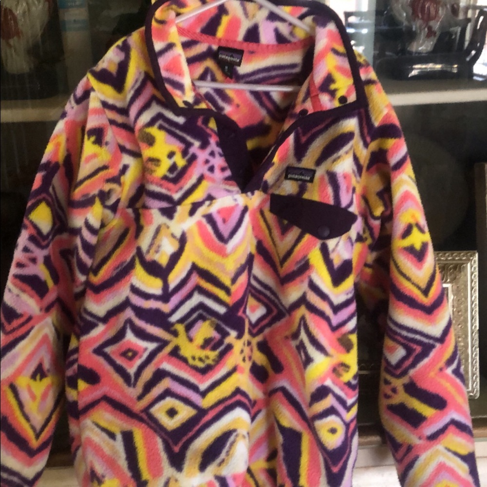 Patagonia pullover girls medium